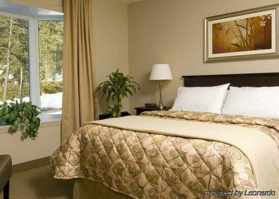 Hotel Le Versailles Saint-Sauveur-des-Monts Esterno foto