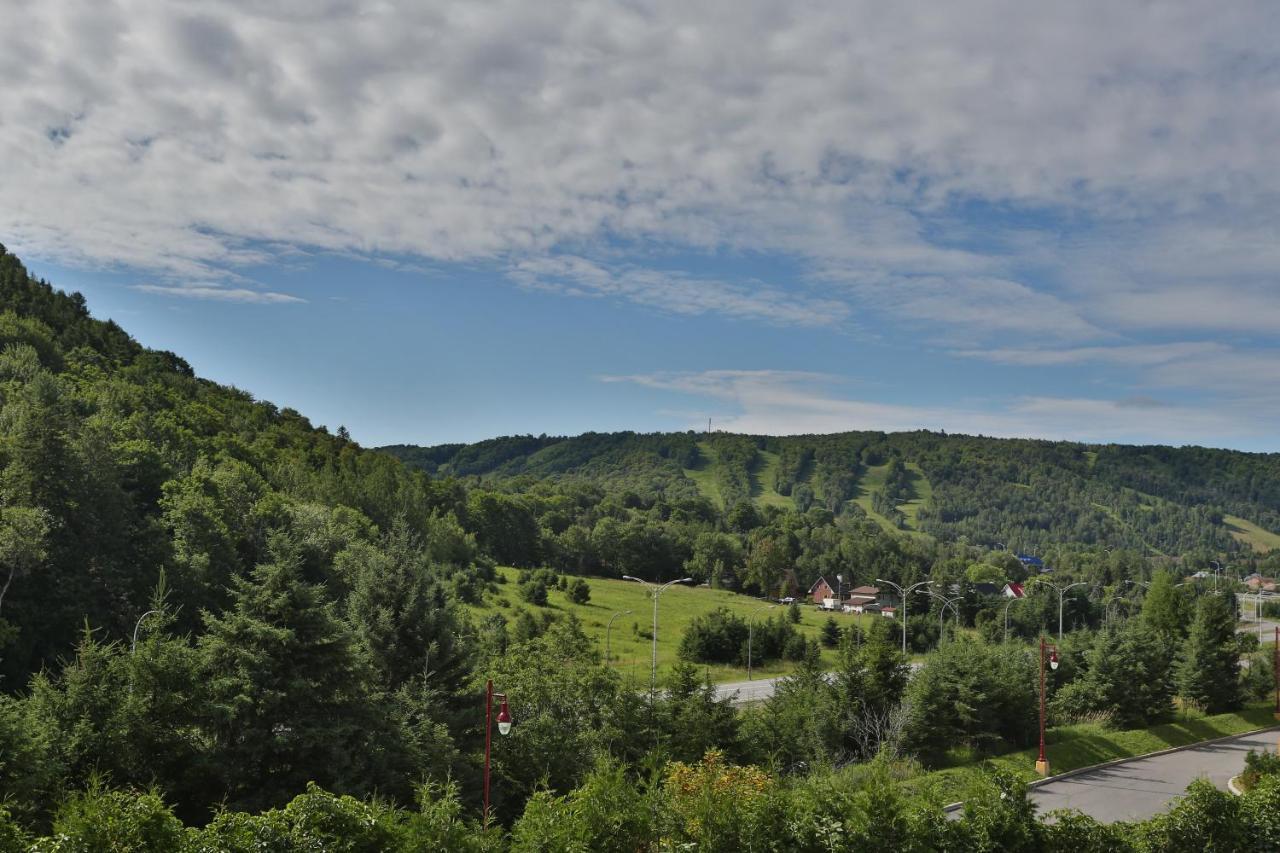 Hotel Le Versailles Saint-Sauveur-des-Monts Esterno foto
